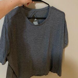 Lululemon keyhole shirt